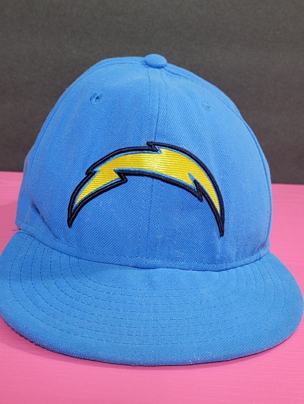 59Fifty New Era NFL Los Angeles Chargers Ball Cap Size 7 1/4" (0635)